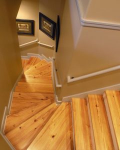 اجرای کف پله و کاور پله فلزی با انواع چوب