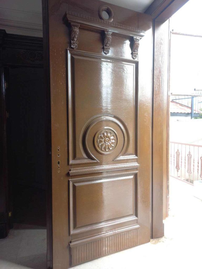 درب تمام چوب کلاسیک اتاقی