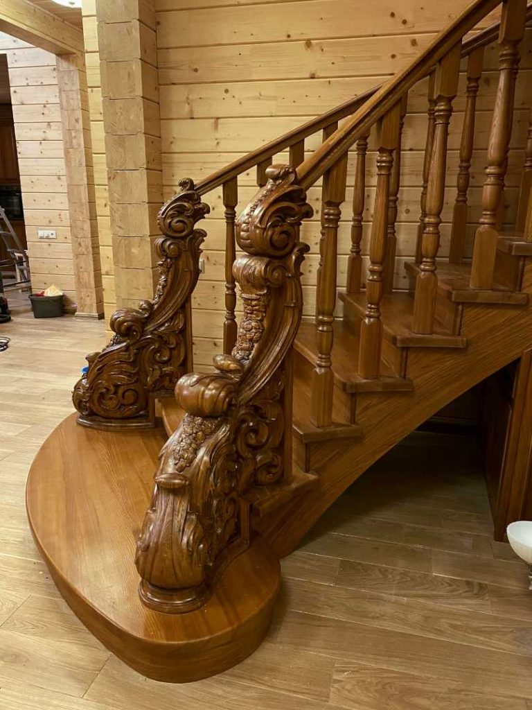 تولید کننده و نصاب انواع نرده چوبی پله