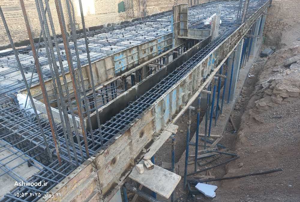 طراحی و ساخت سازه های مدرن بتن و اسکلت فلزی ،پیش تنیده و وافل ، چوبکاری ، لمبه ، ترمو ، کلبه چوب و فلز و بتن