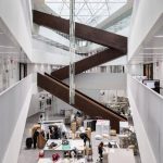 پله‌های سوبلکس در طراحی داخلی: نکات مهم و سبک‌های مدرن چوب، فلز و بتن