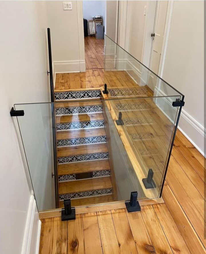 نرده شیشه ای