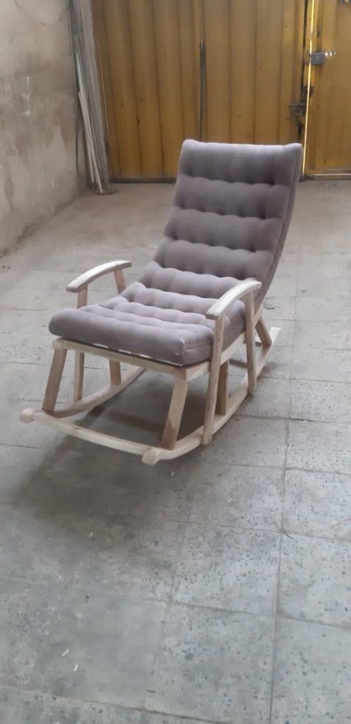 صندلی راک چوبی