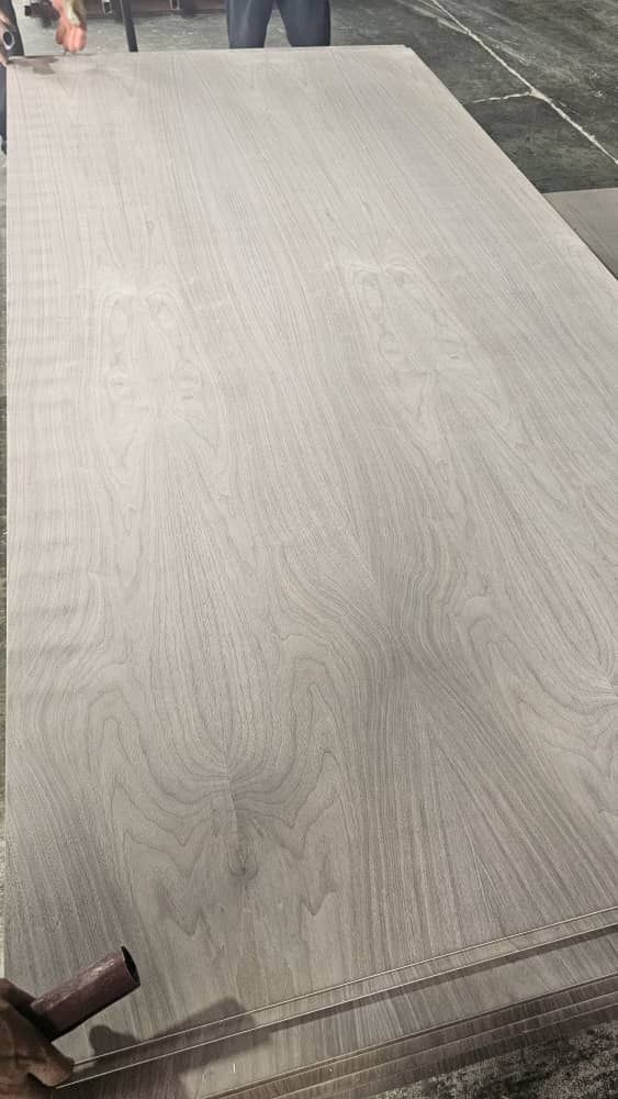 پلی وود با پرسکاری خارجی