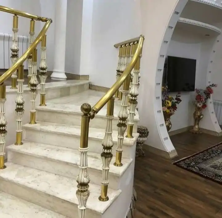 تولید و نصب نرده PVC و پلاستیک با اتصالات استیل