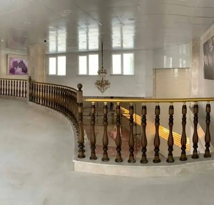 تولید و نصب نرده PVC و پلاستیک با اتصالات استیل