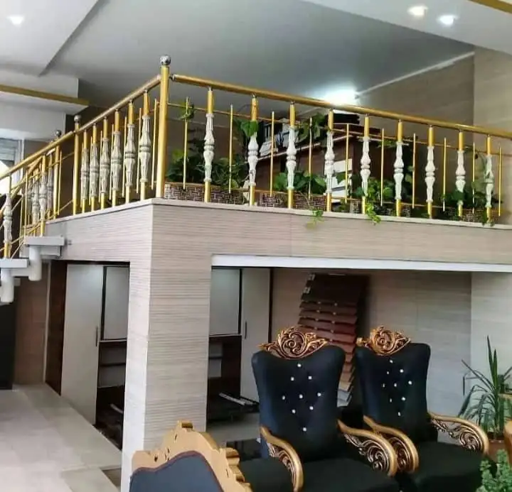 تولید و نصب نرده PVC و پلاستیک با اتصالات استیل