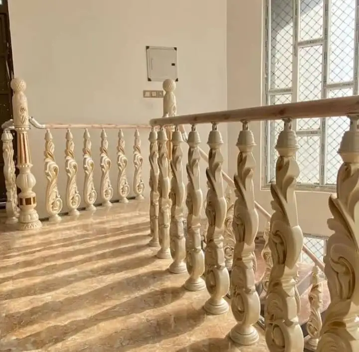 تولید و نصب نرده PVC و پلاستیک با اتصالات استیل