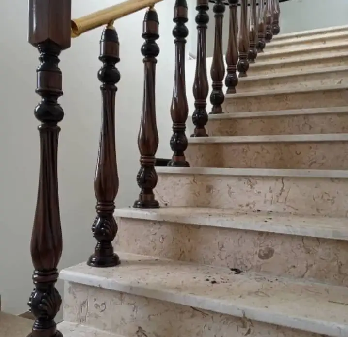 تولید و نصب نرده PVC و پلاستیک با اتصالات استیل