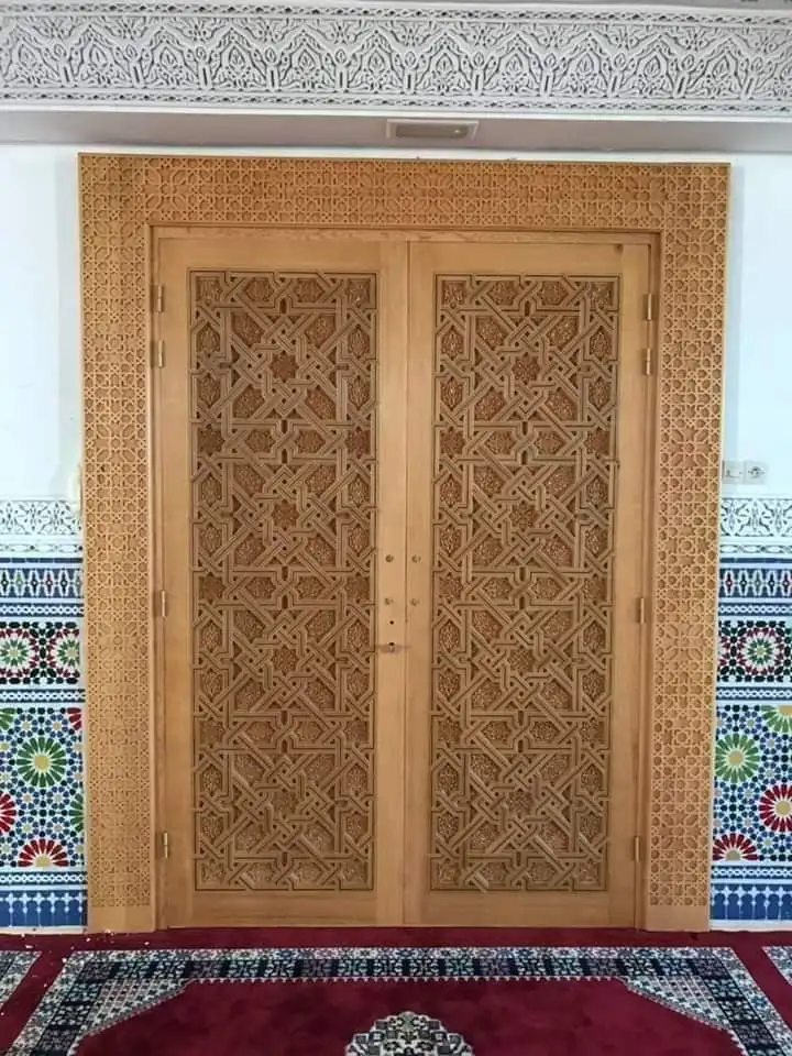 درب‌های مسجد، هنر گره چینی و نقوش جاودان