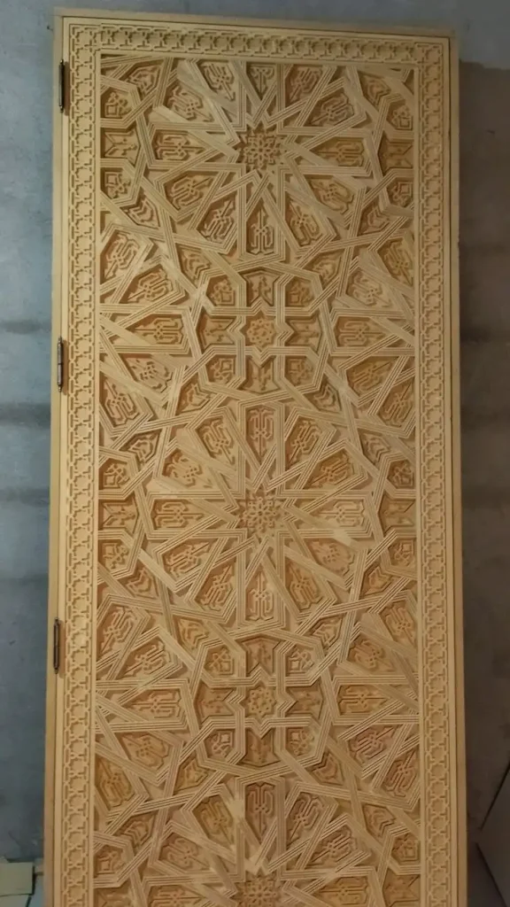 درب‌های مسجد، هنر گره چینی و نقوش جاودان