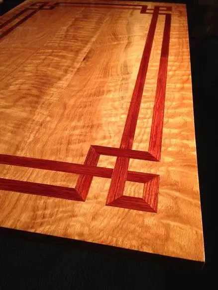 لیزر چوب و روکش در ضخامت‌های ۰.۰۶ الی ۲ میلیمتر با نقوش هندسی و گل و مرغ و گره‌چینی با روکش