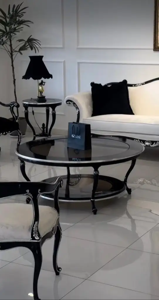 مبل صندلی آرم چر به سبک نئوکلاسیک