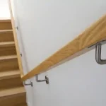 هندریل چوبی پله و دیواری با طراحی مدرن، ساخت سفارشی و استفاده از متریال استاندارد