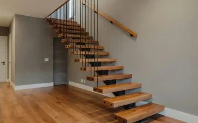 اجرای پله چوبی معلق | طراحی اصولی و اجرای سفارشی در پروژههای داخلی