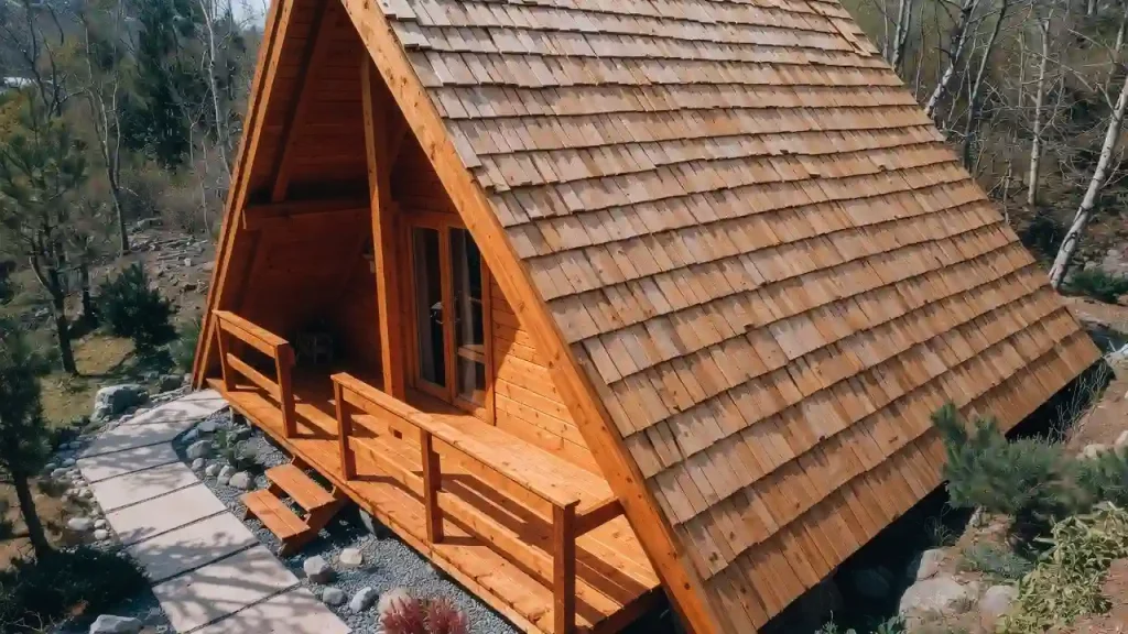 ساخت کلبه چوبی در فیروزکوه با سازه مقاوم