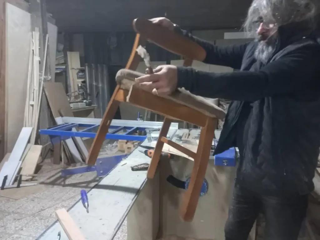 تعمیر صندلی چوبی، نجاری و روکوبی تخصصی