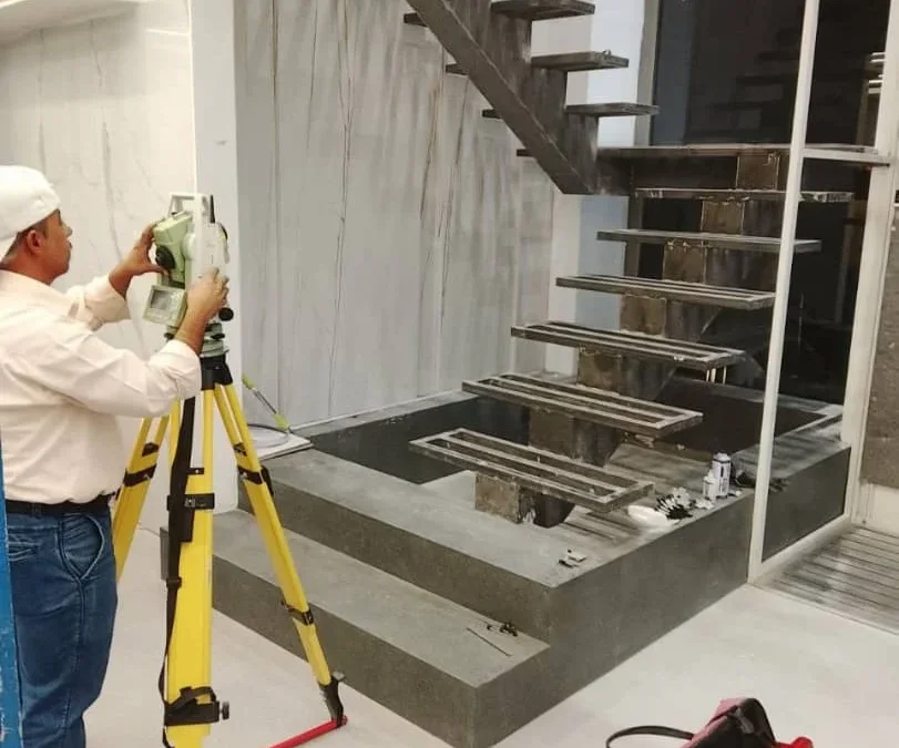 تولید کننده تخصصی فروش و خرید ، نصب و رنگ نرده چوبی تهران