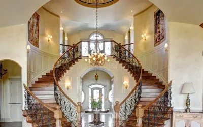 ساخت و اجرای حرفه‌ای پله‌های دو طرفه با سه بازو و پاگرد وسط (Bifurcated): خدمات چوبکاری و نرده WWwood