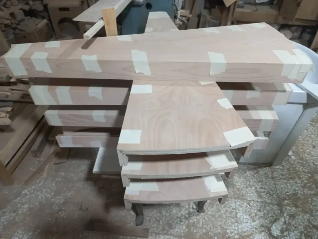 فارسیبری و چسبکاری باکس پله پلای وود