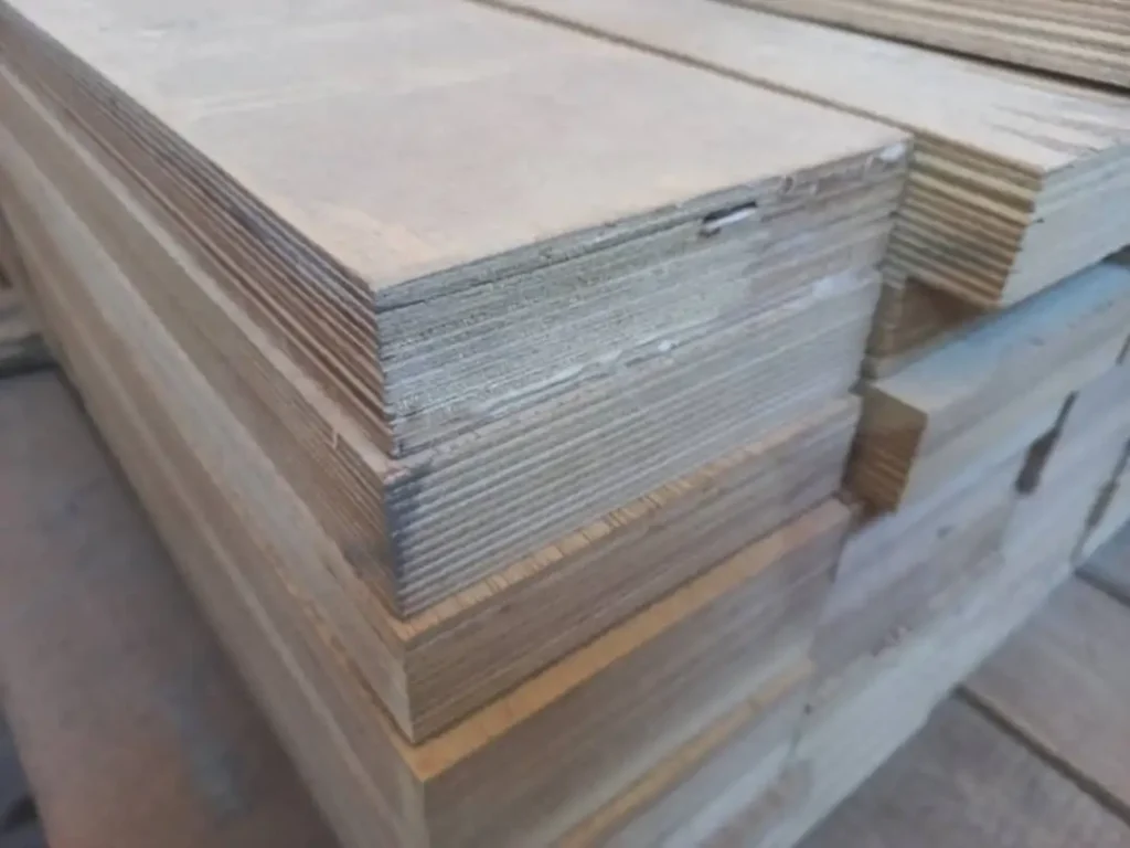 ورق پلای وود ضد آب مخصوص کف پله و درب‌سازی