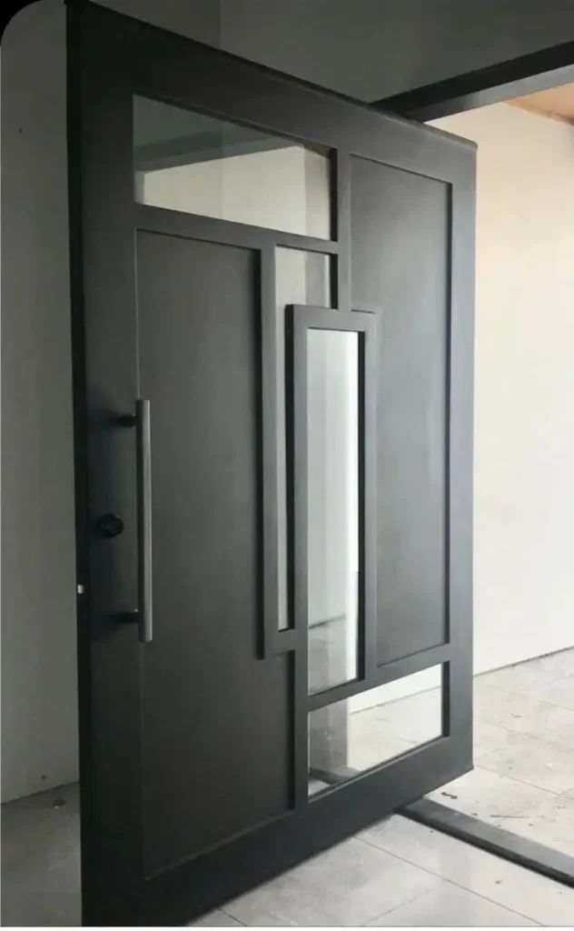 درب فلزی با لولا پیوت و پاشنه گرد مدرن