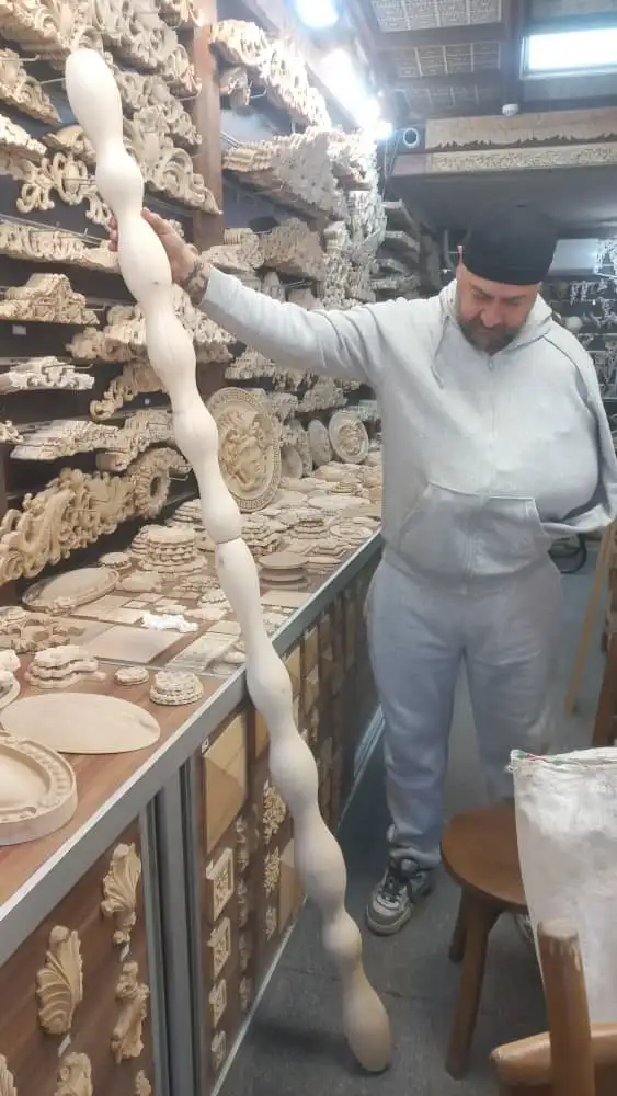 تولید و نصب نردههای چوبی لوکس