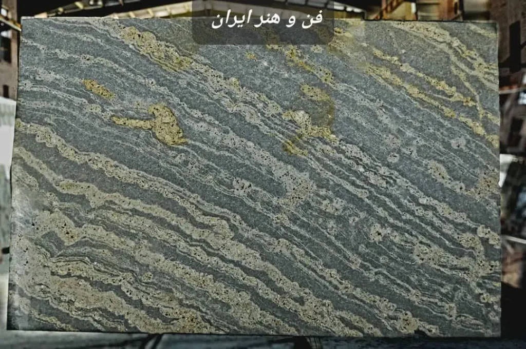 اسلب سنگ خاکستری گرانبها با خطوط طلایی برای کف پله و لابی