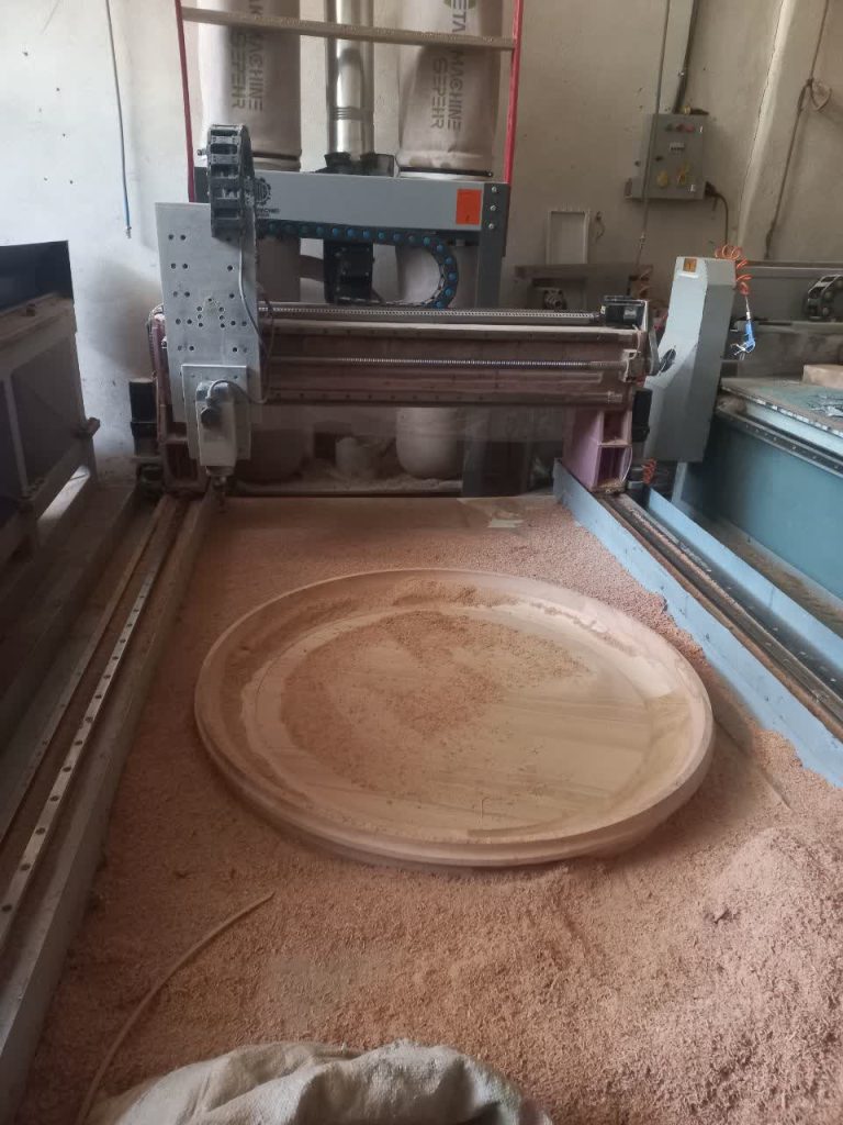 قطعه چوبی ساخته شده با دستگاه CNC