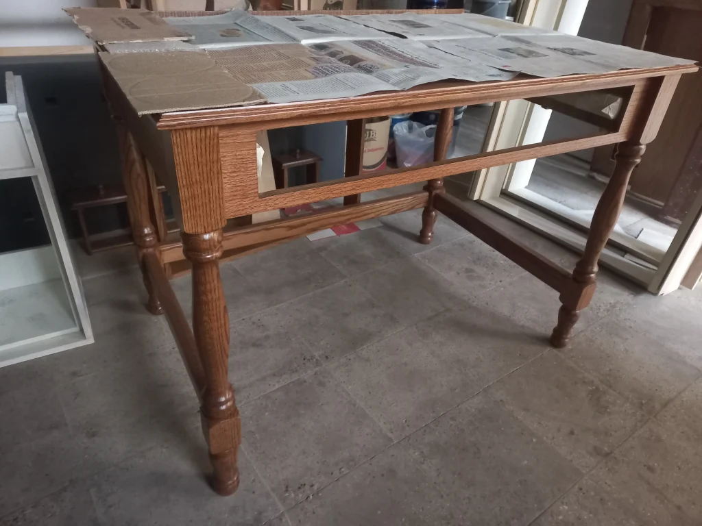 رنگ کاری میز بلوط ، رنگ بلوطی