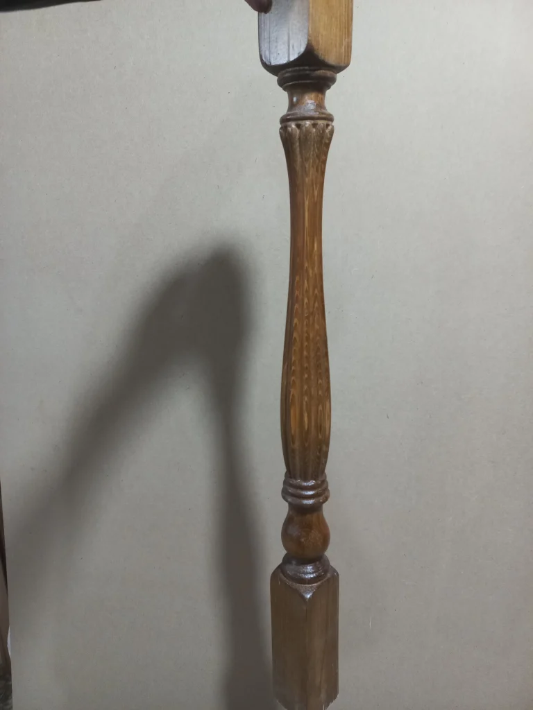 اجرای دسته نرده چوبی پله ، روسی راش